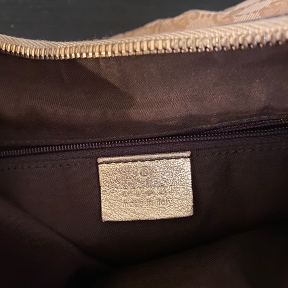 Gucci monogram large D gold hobo bag - Picture 10 of 12